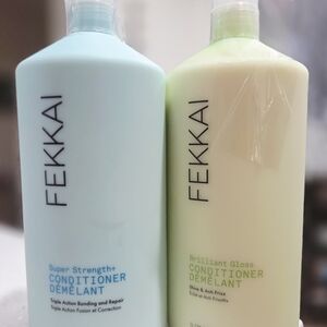 Super Strength+ and Brilliant Gloss Conditioner Set -